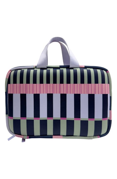 Everleigh Hanging Toiletry Bag