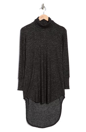 Go Couture Turtleneck High-low Tunic Sweater In Gray