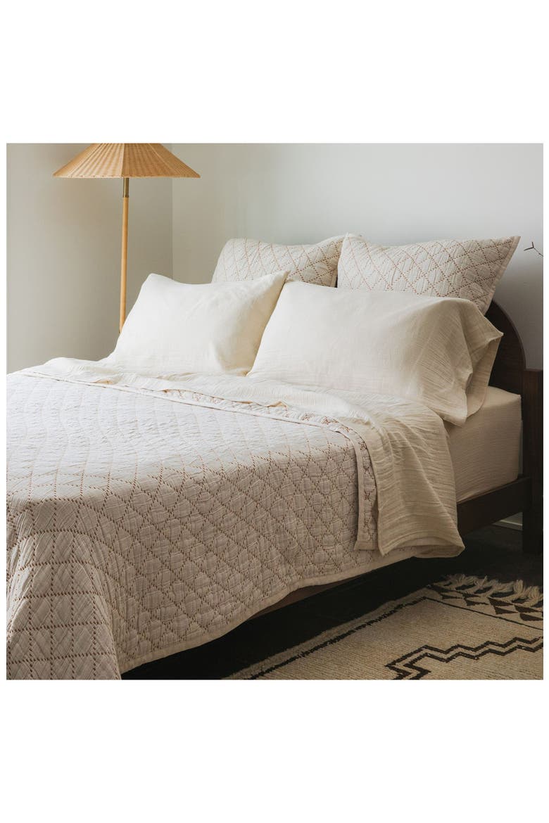 Dune Crinkled Cotton Gauze Fitted Sheet, Alternate, color, SANDSTONE