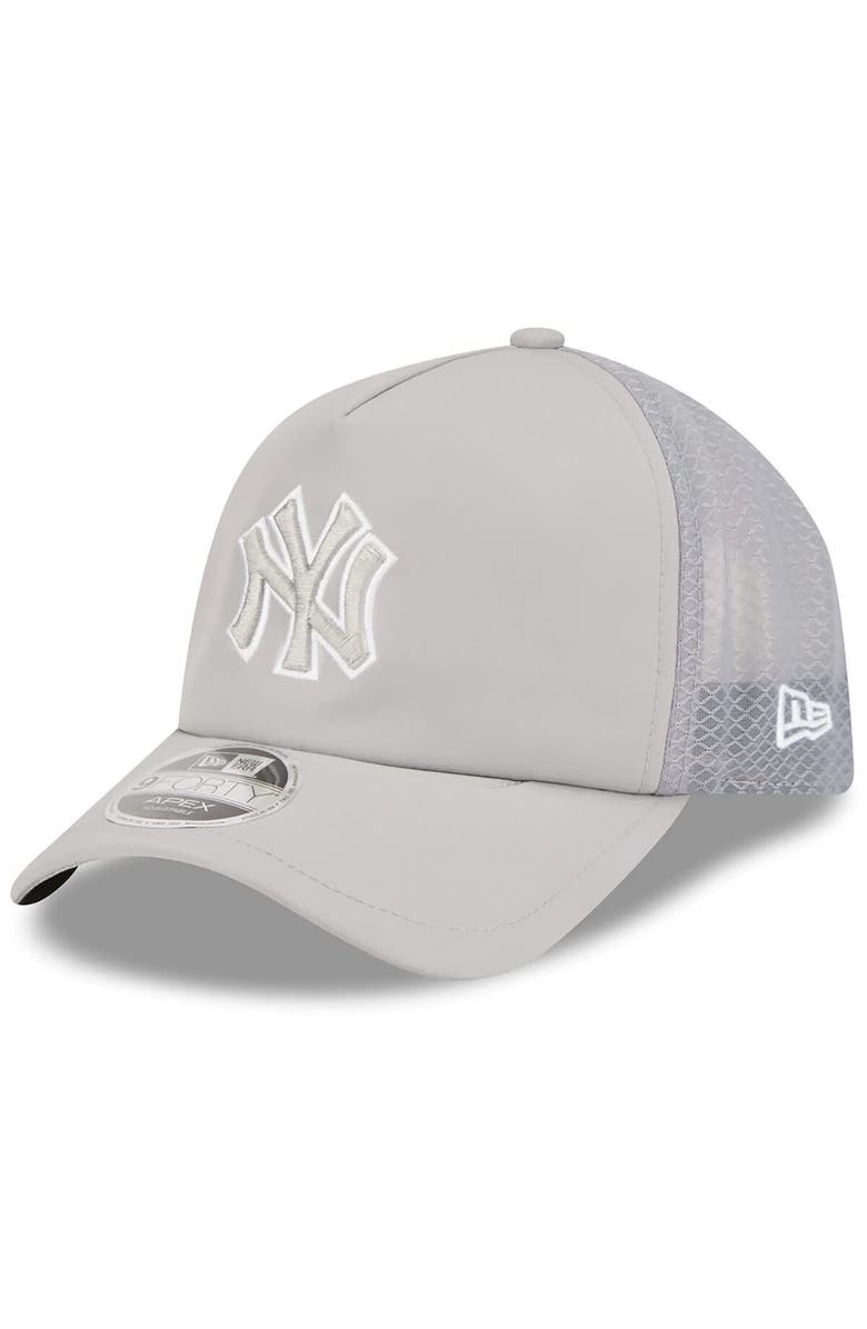 New Era Men's New Era Gray New York Yankees 2026 Batting Practice Apex 9FORTY Adjustable Trucker Hat, Main, color, Gray