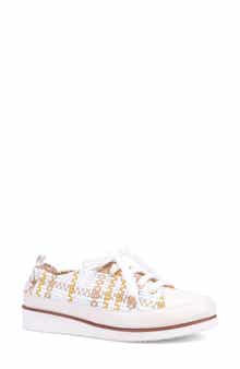 Nova Woven Low Top Sneaker