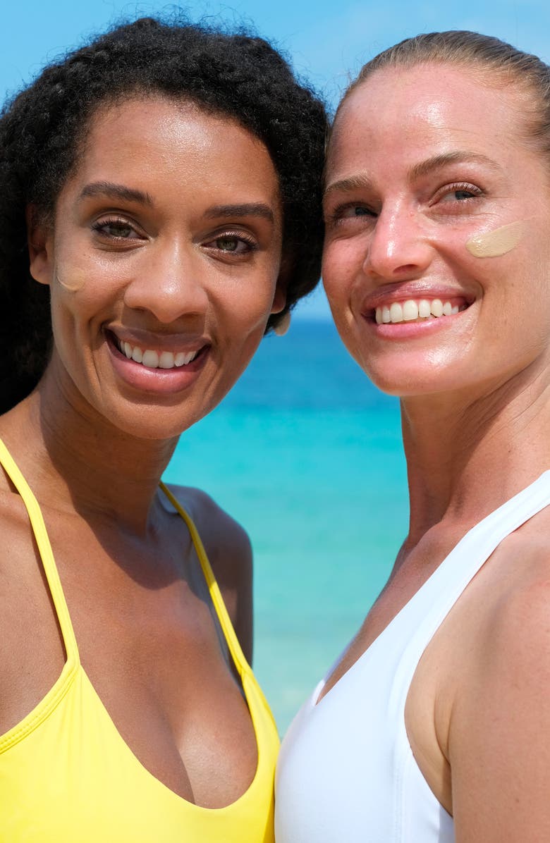 FRÉ Skincare GLOW ME + Tinted Mineral SPF 30 Moisturizer, Alternate, color, Light - Medium Brown