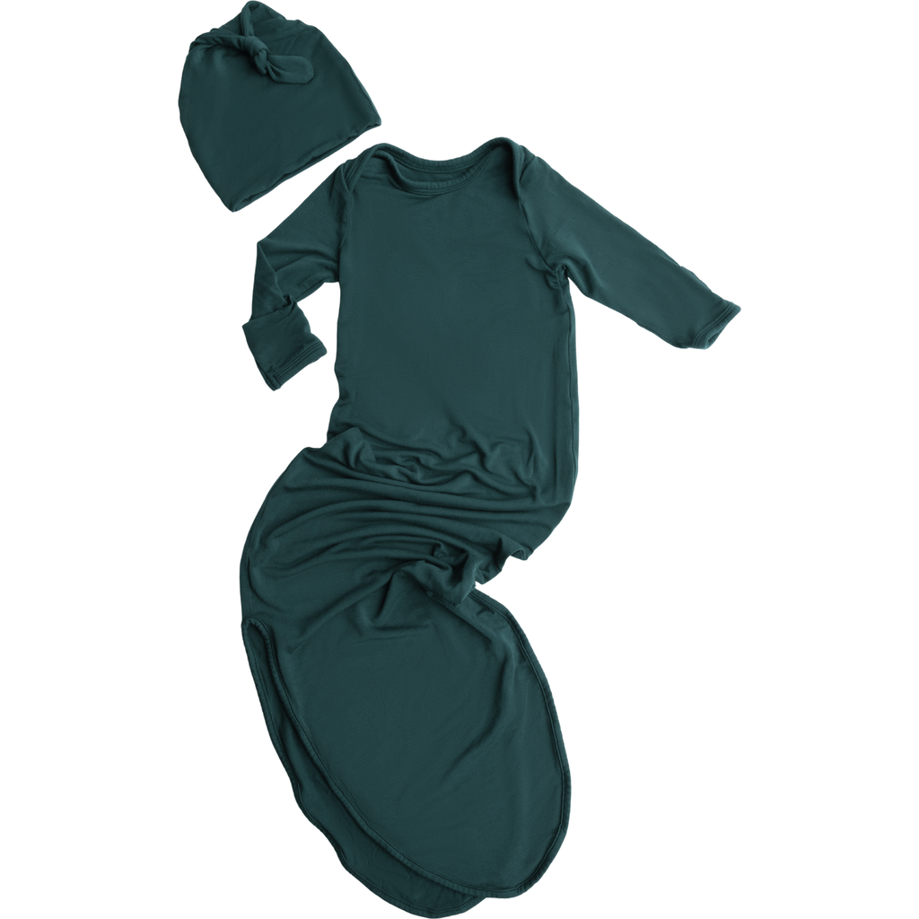 Kindred Bravely Knotted Baby Gown And Hat In Green