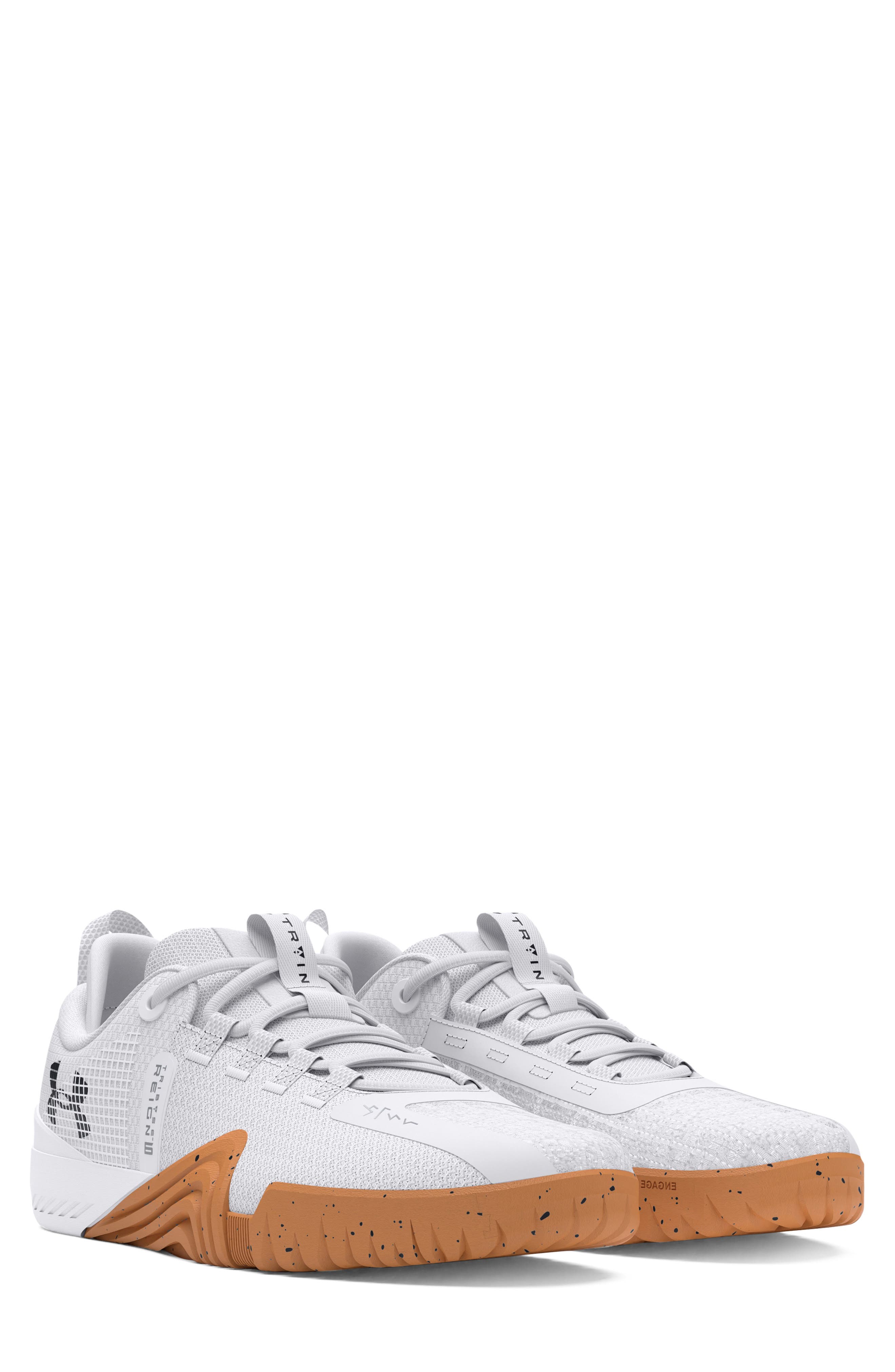 WHITE / DISTANT GRAY / BLACK