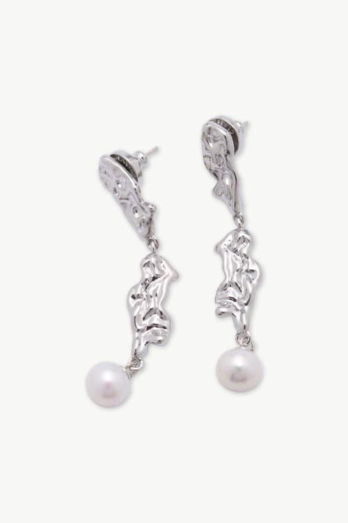Classicharms Nyla Molten Freshwater Pearl Drop Earring In Metallic