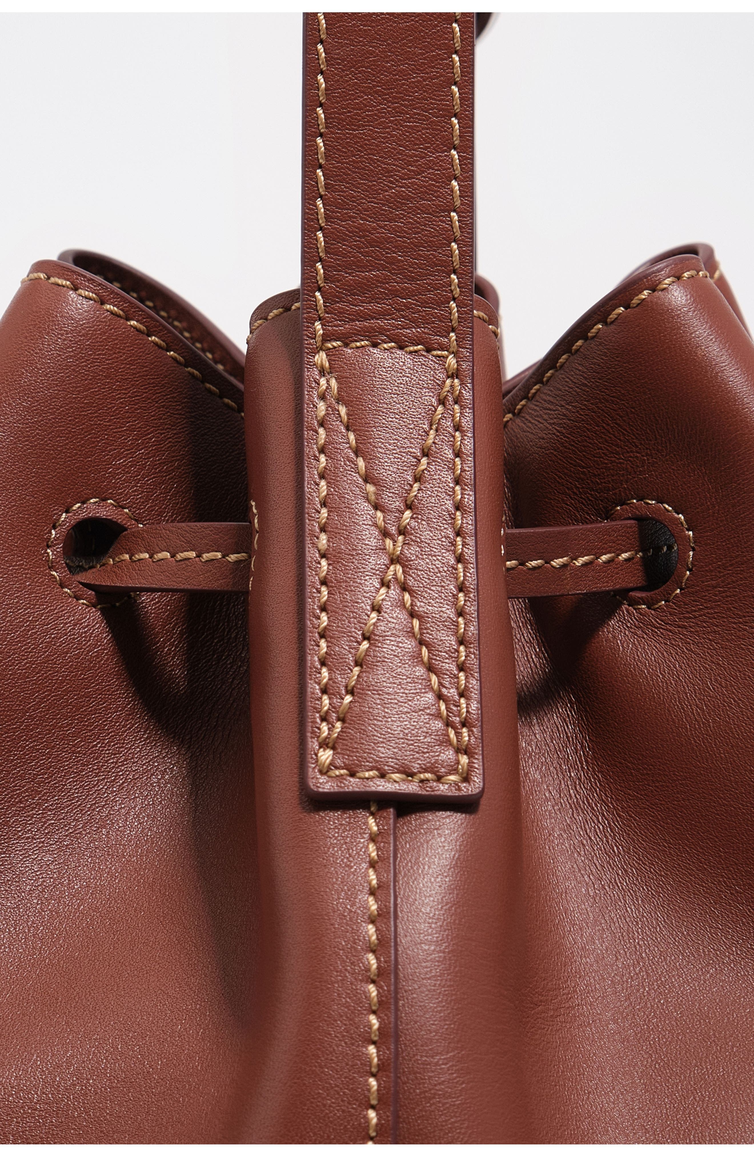 Bimba y Lola Large leather Carlino bucket bag, Alternate, color, Nut