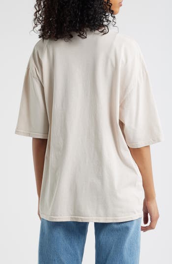 Peanuts<sup>®</sup> Snoopy Oversize Cotton Graphic T-Shirt