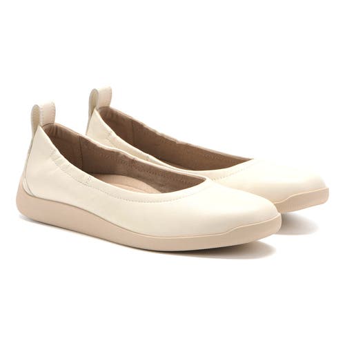 Abeo Vela Balletflat In White