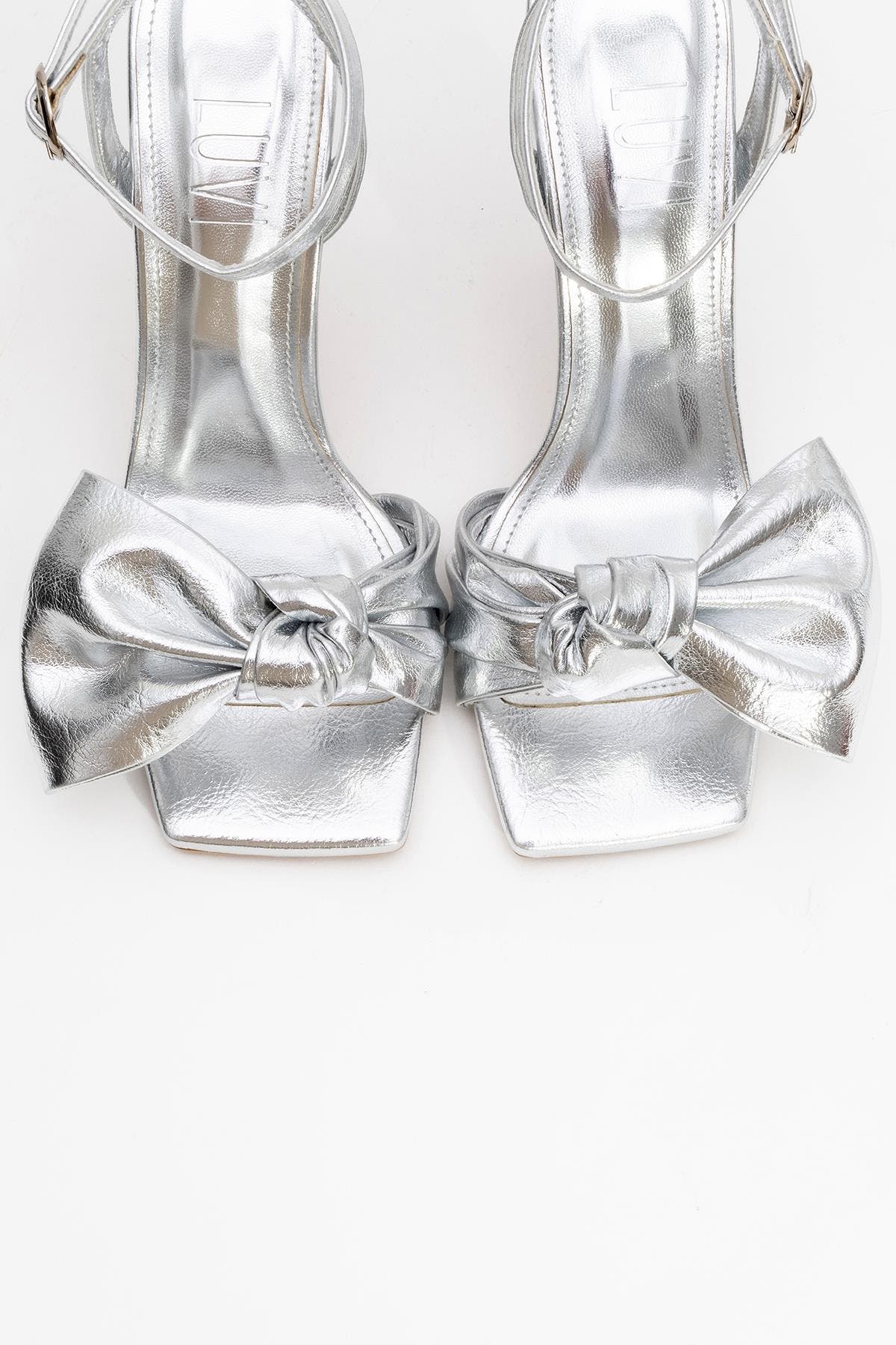 Prologue Shoes Pila Ankle Strap Stiletto Sandal, Alternate, color, Silver
