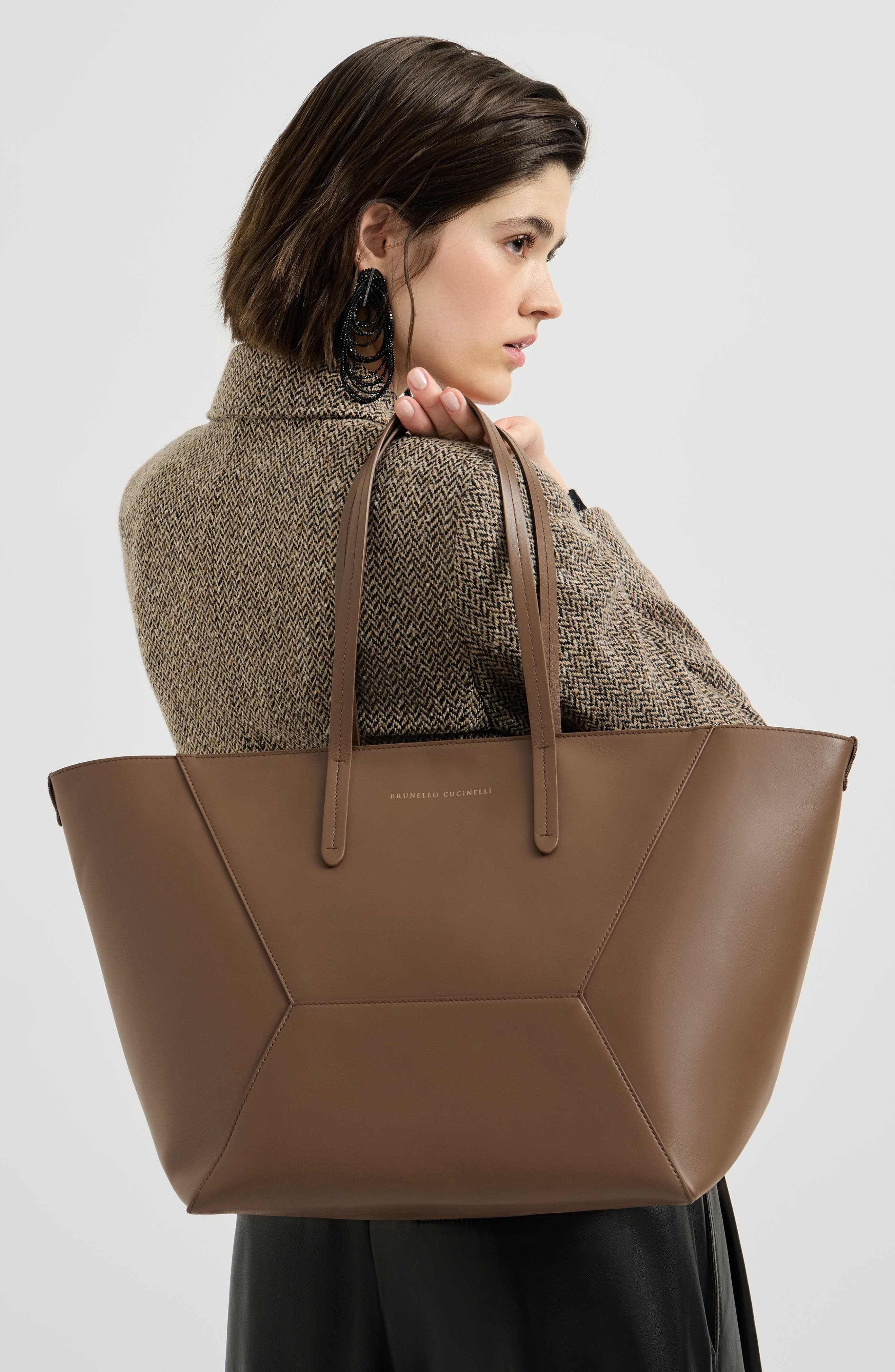 BC Duo bag in calfskin with monili, Alternate, color, Brown Gianduia