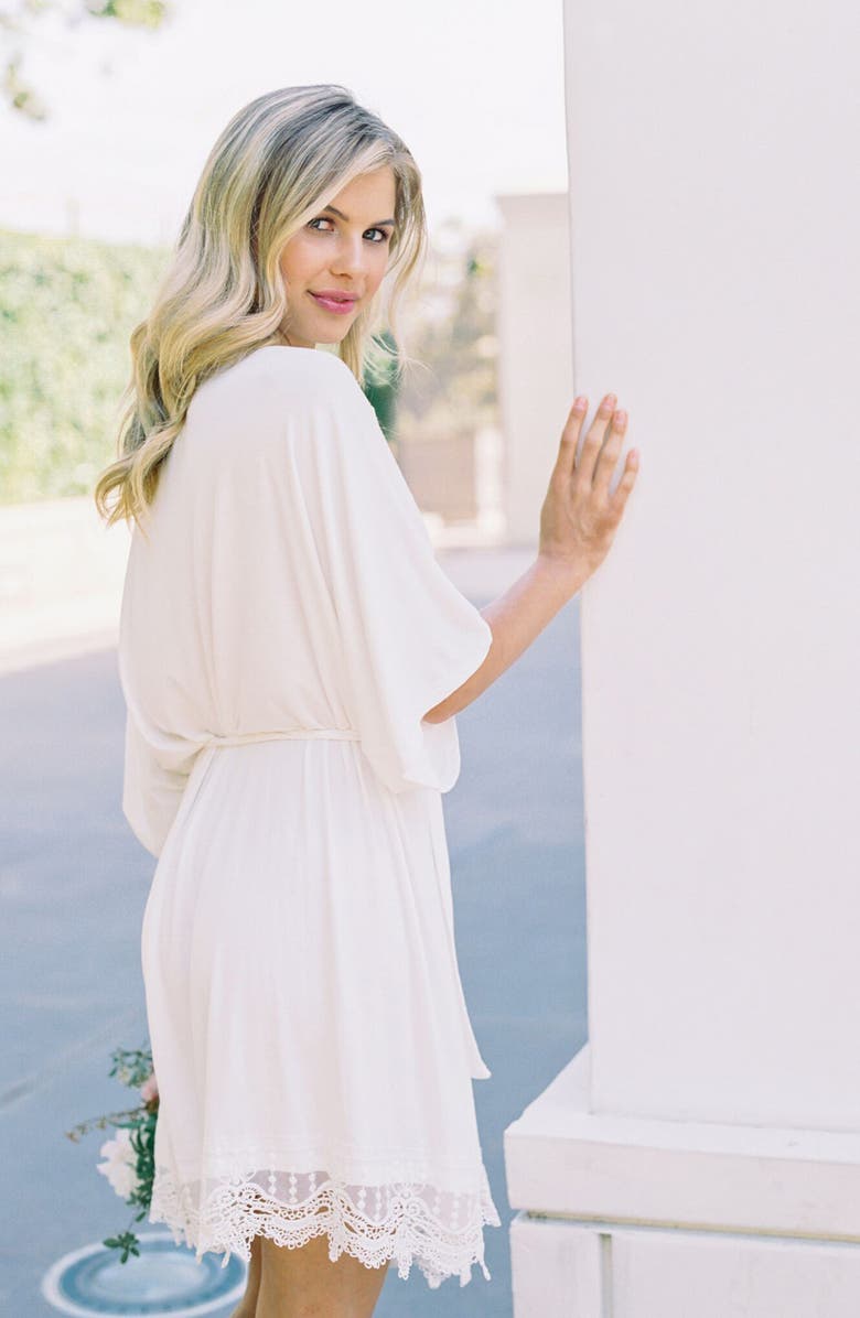 Plum Pretty Sugar Sweetheart Robe, Alternate, color, 