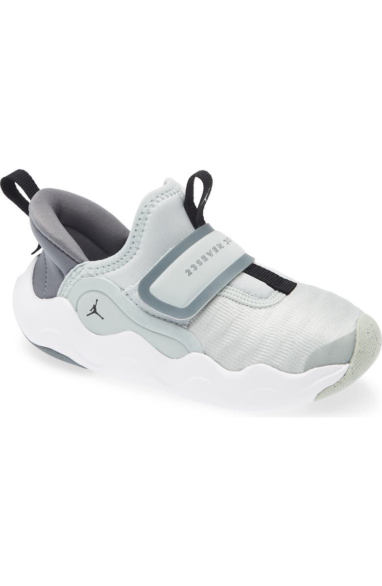 Nike 23/7.2 EasyOn Sneaker, Main, color, Grey Mist/ Grey/ Black/ White