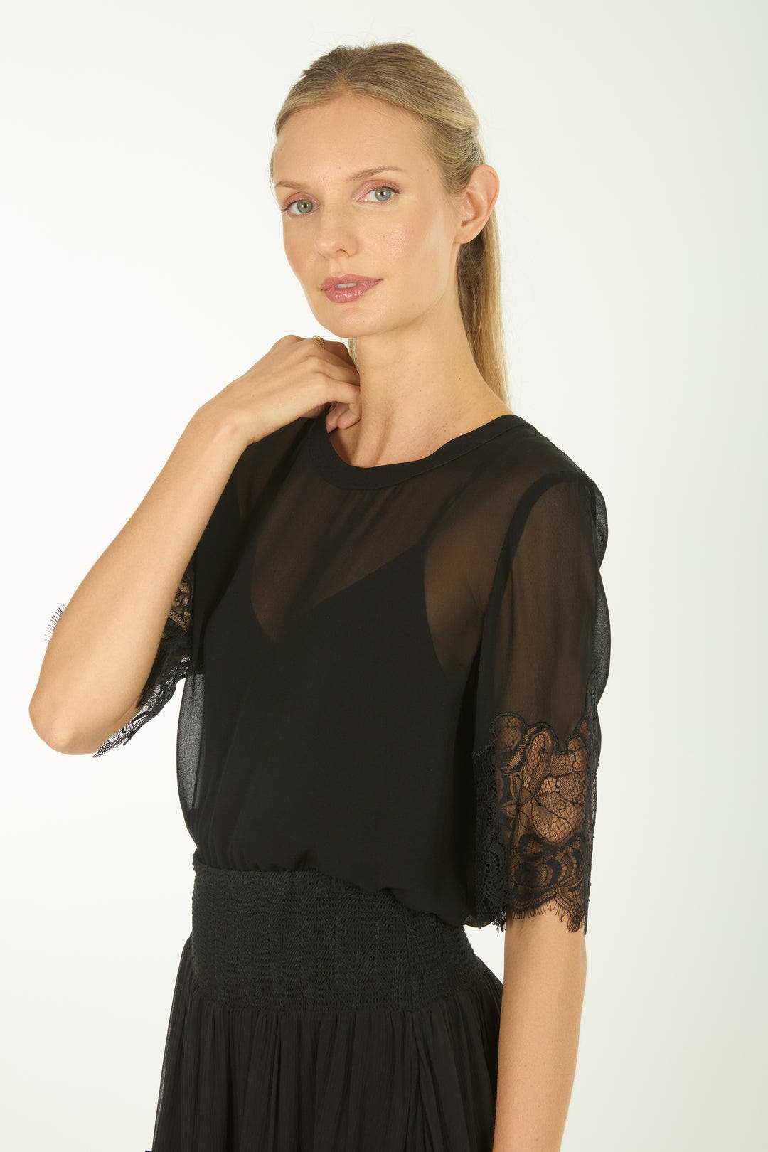 Nilou Skirt - image 2