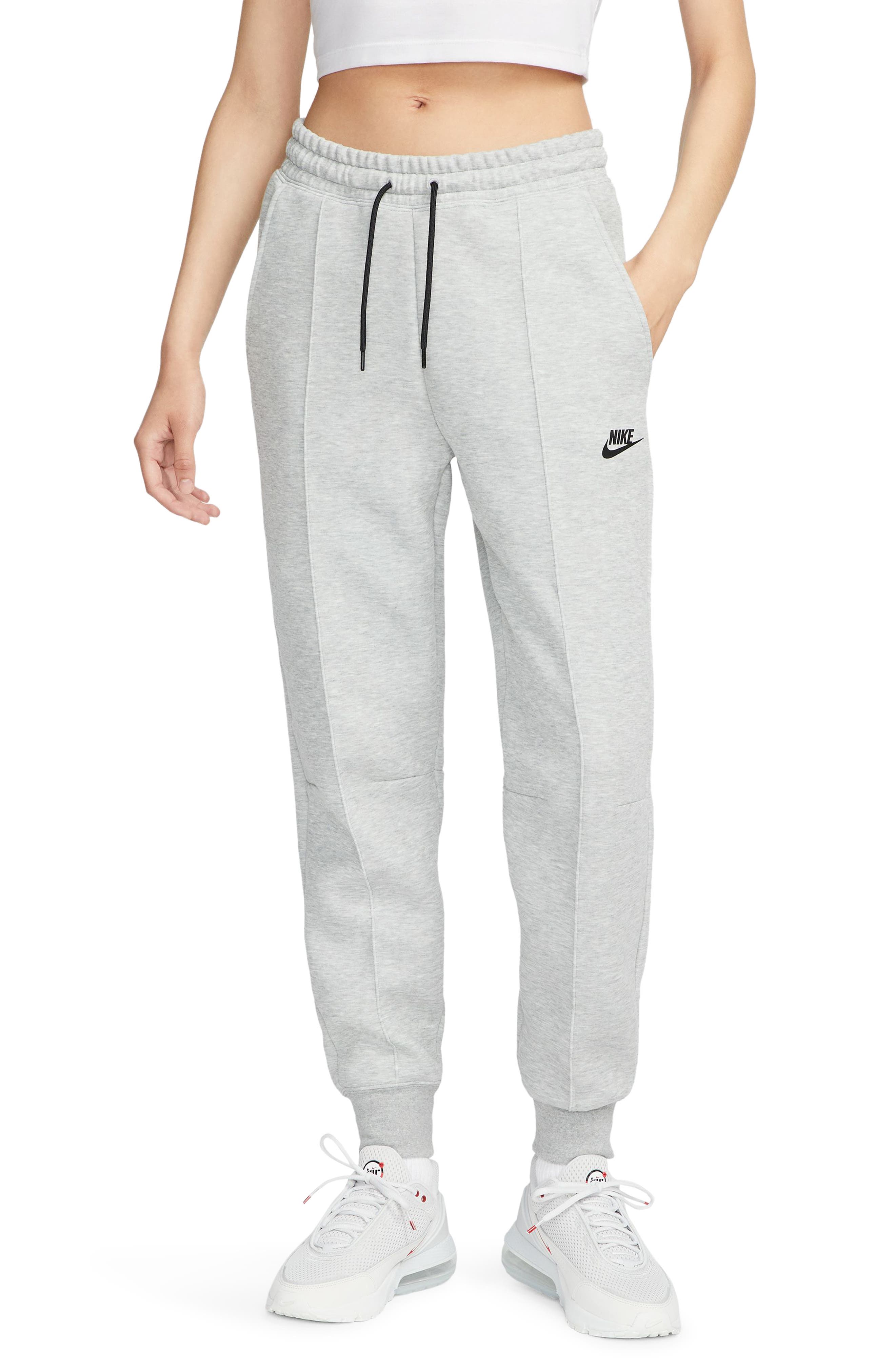 nike slim joggers womens