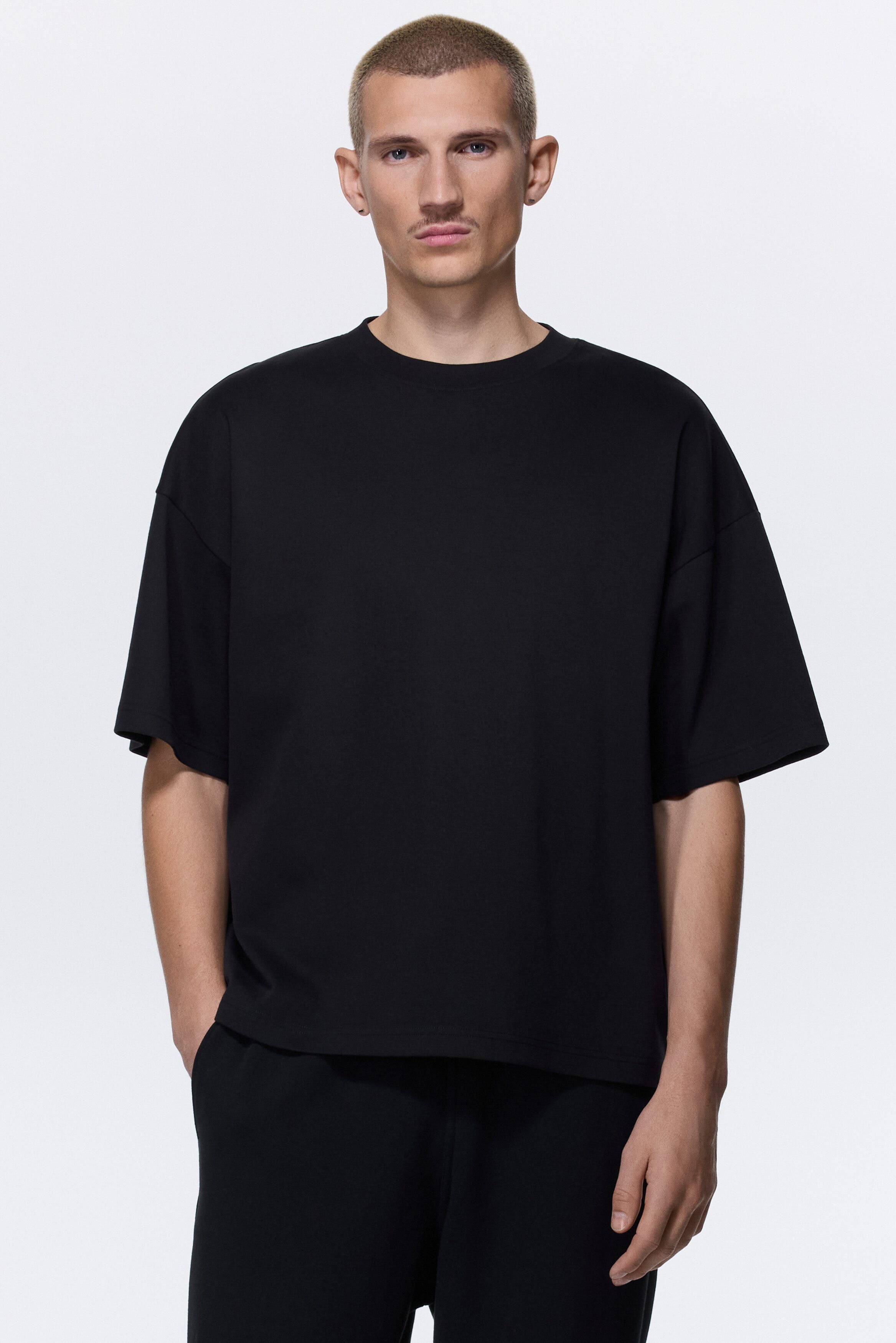 Oversized Fit Interlock T-shirt - image 2