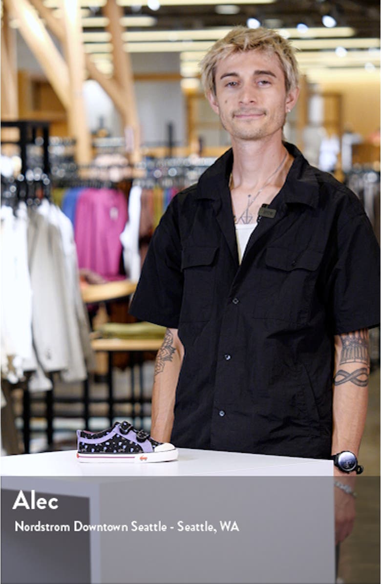 Robyne Sneaker, sales video thumbnail