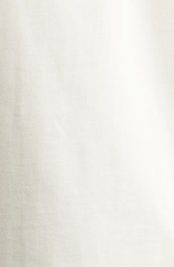Voyage Graphic T-Shirt