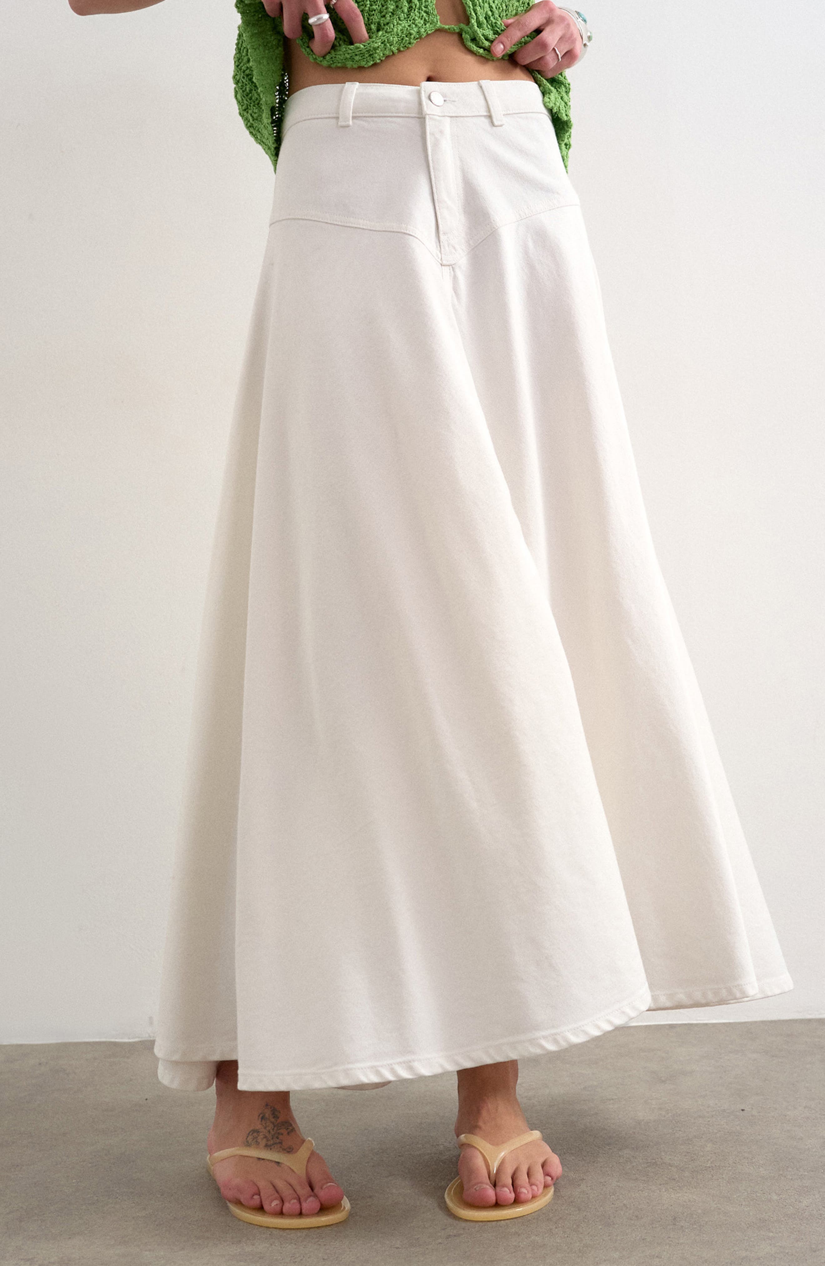 selected WHITE