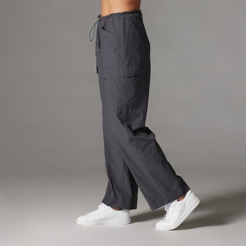 Tavi Warm Up Pant In Gray