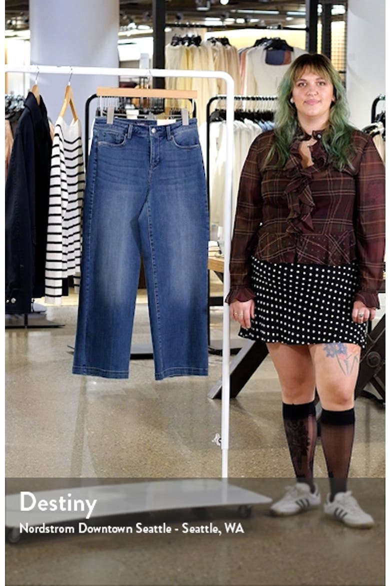 Teresa Ankle Wide Leg Jeans video