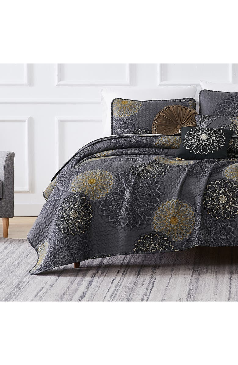 SOUTHSHORE FINE LINENS Midnight Floral Quilt Set, Main, color, Black