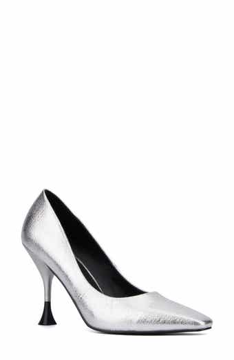 TORGEIS Kamana Pointed Toe Pump