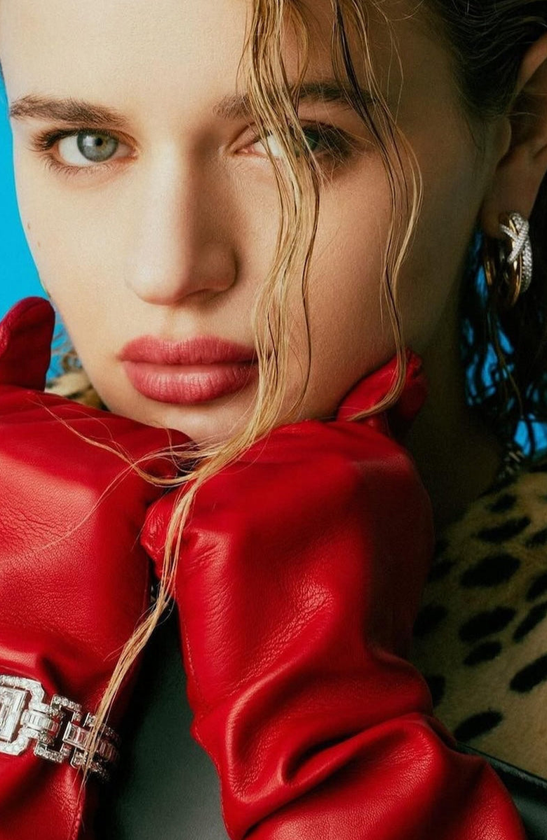 Seymoure Luxury Group Classic Runway Opera Glove, Alternate, color, Rouge