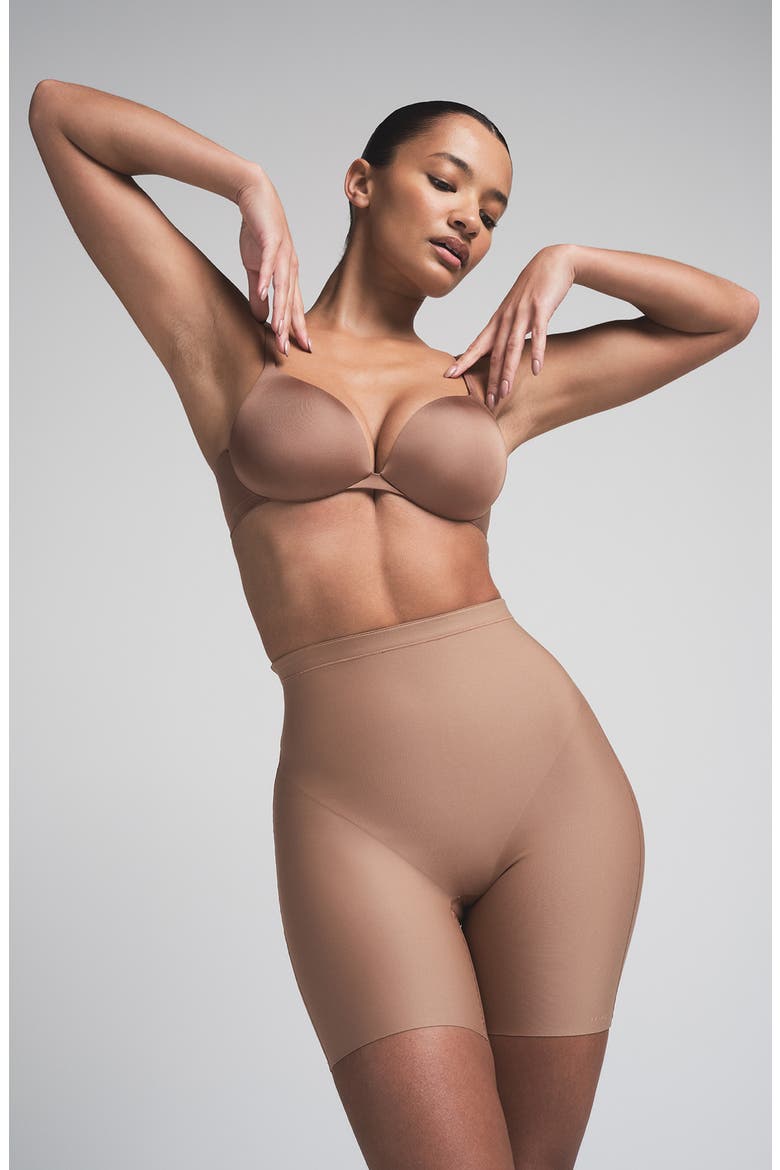 Body Core Sculpt Mid Rise Shorts, Alternate, color, SIENNA