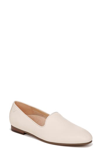 Vionic Willa Ii Loafer In Neutral
