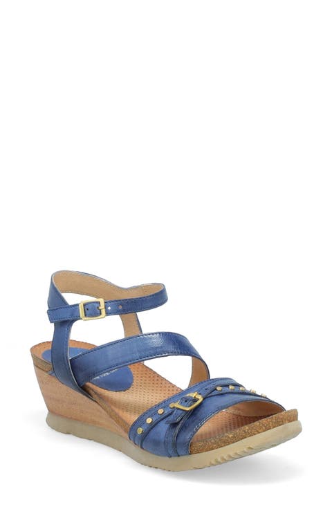 Sophee Wedge Sandal (Women)