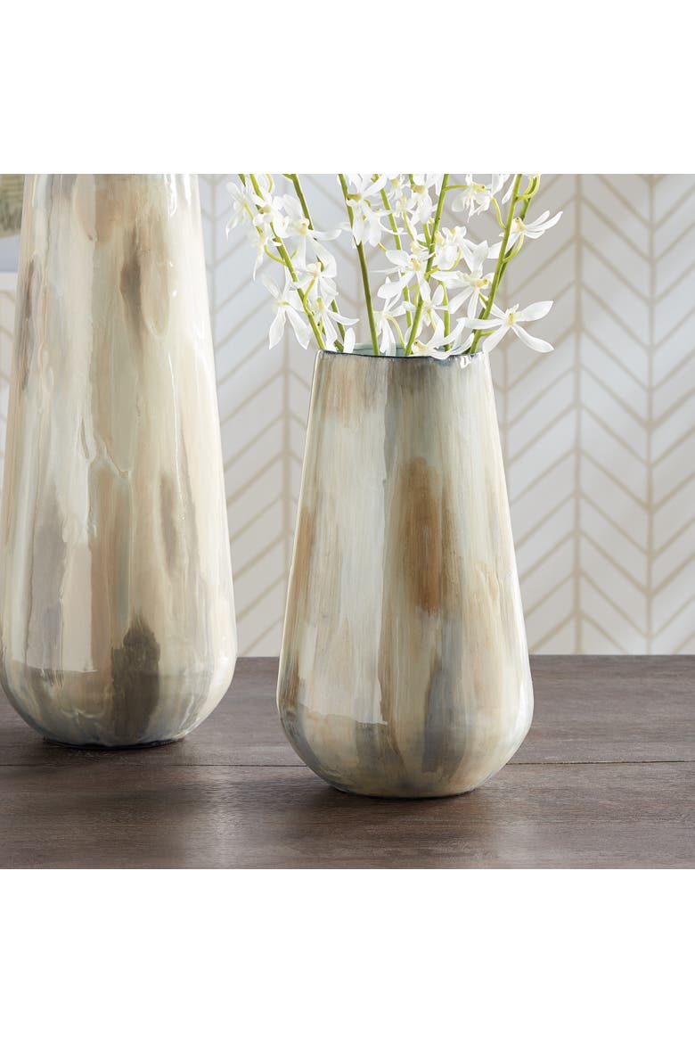Almeta Vase, Alternate, color, White