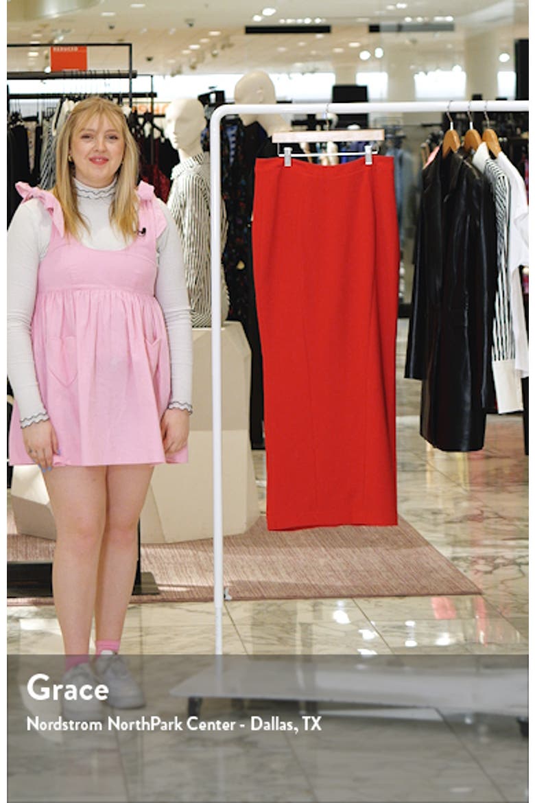 Nayara Crepe Skirt video