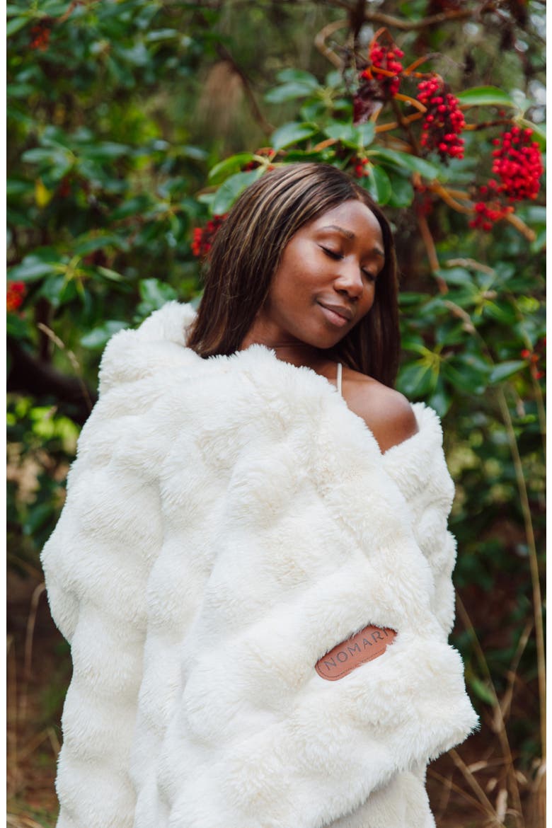 Cloudscape Throw Blanket, Alternate, color, WISPY WHITE