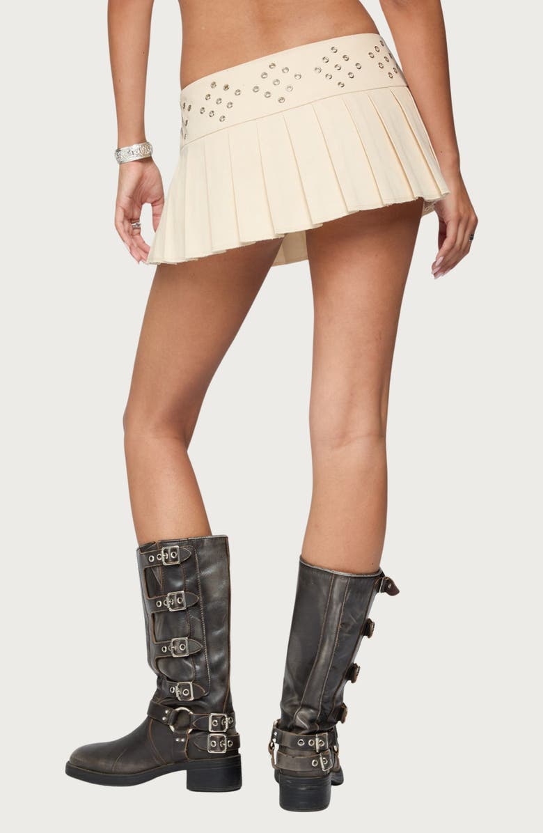 EDIKTED Lovina Grommet Low Rise Pleated Miniskort, Alternate, color, Stone