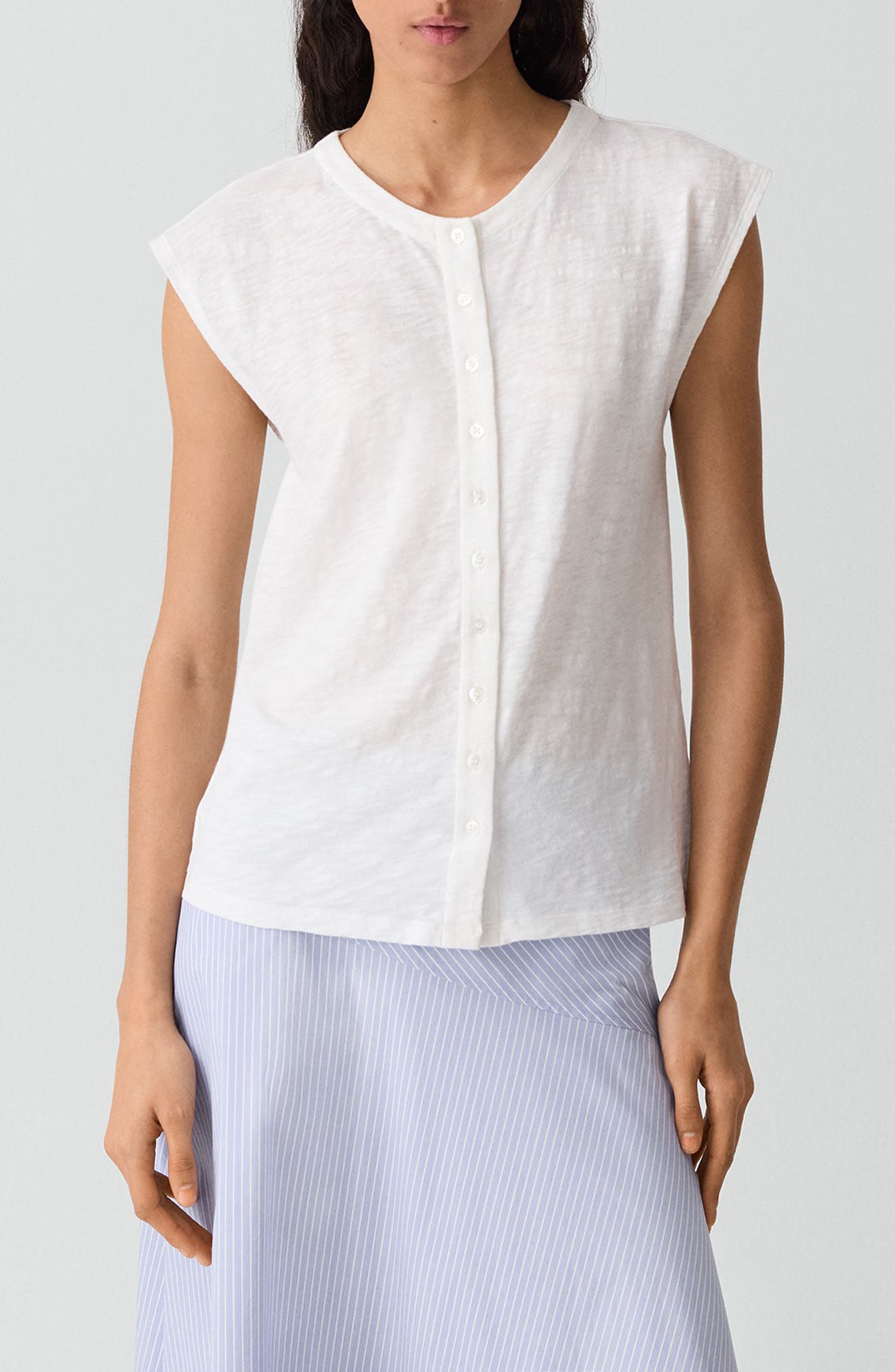 selected WHITE