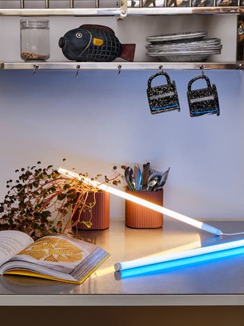 NEON TUBE LED SLIM 120｜北欧デンマーク インテリアブランドの