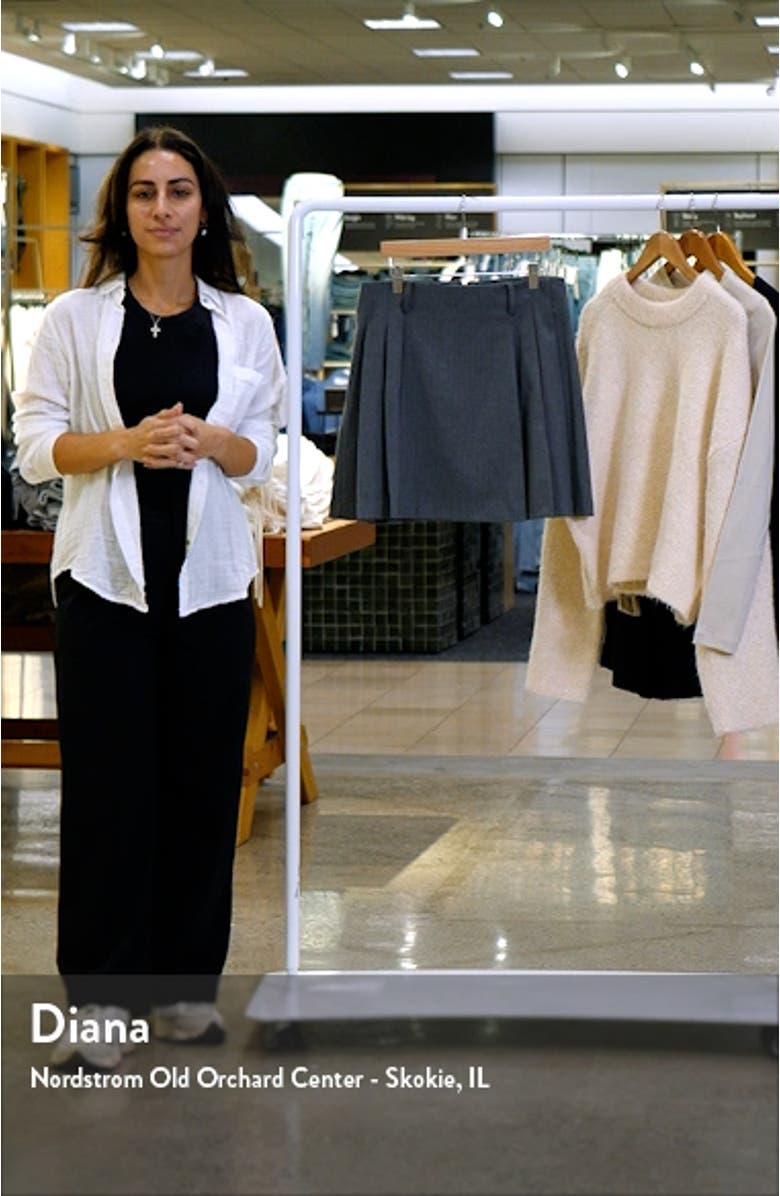 Pleated Miniskirt, sales video thumbnail