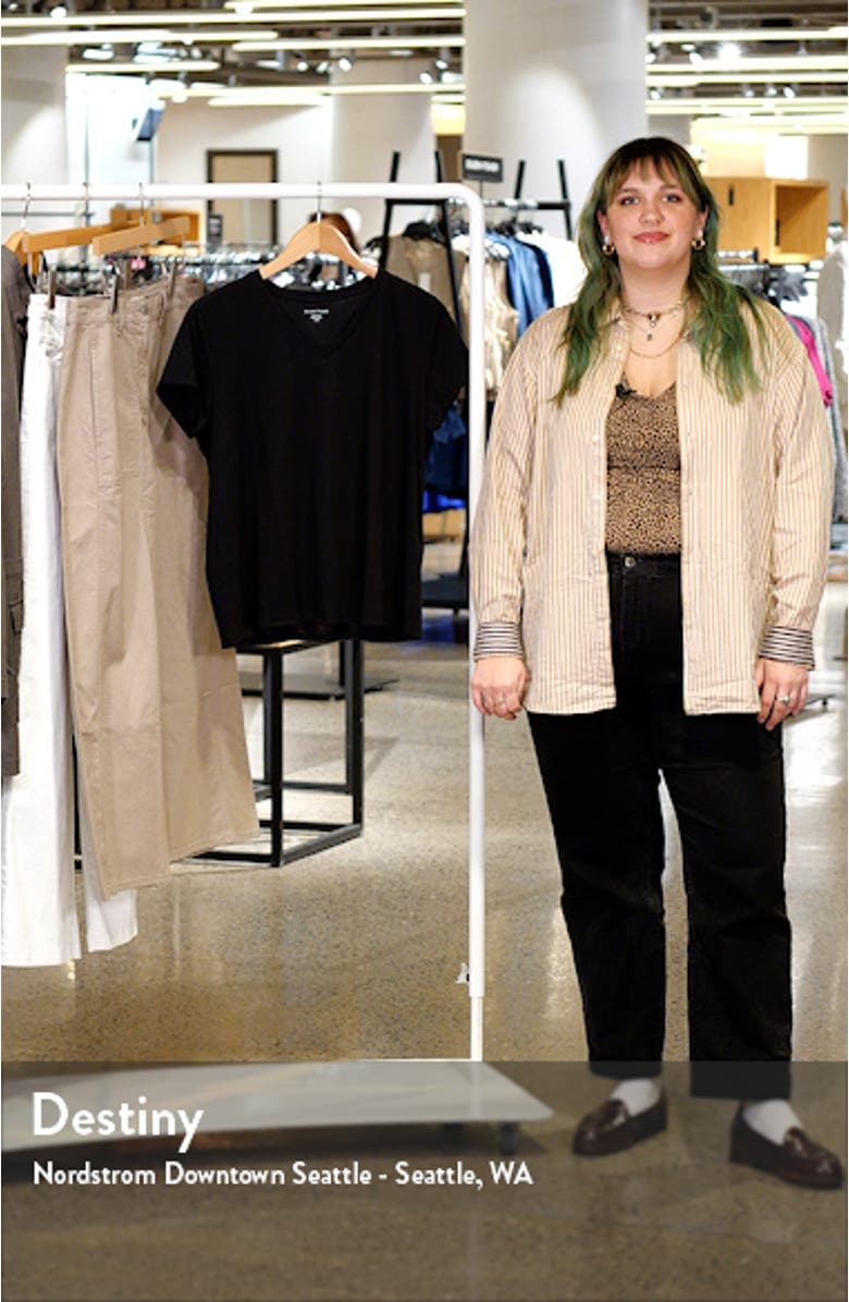 Organic Cotton V-Neck T-Shirt, sales video thumbnail