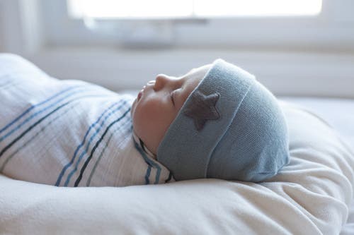 Ely's & Co. Newborn Hospital Hats 2 Packs In Blue & White
