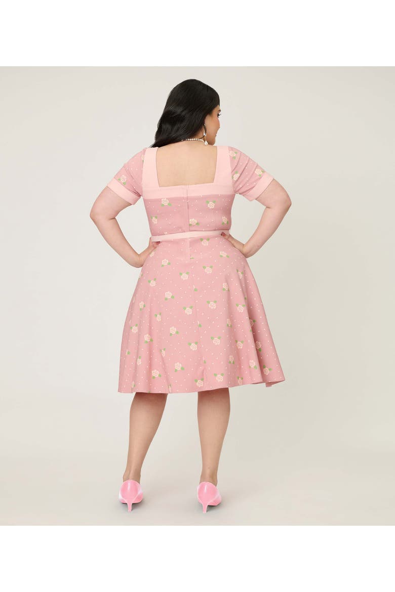 Plus Size 1950s Sweetheart Neckline Swing Dress, Alternate, color, Light Pink Roses Print