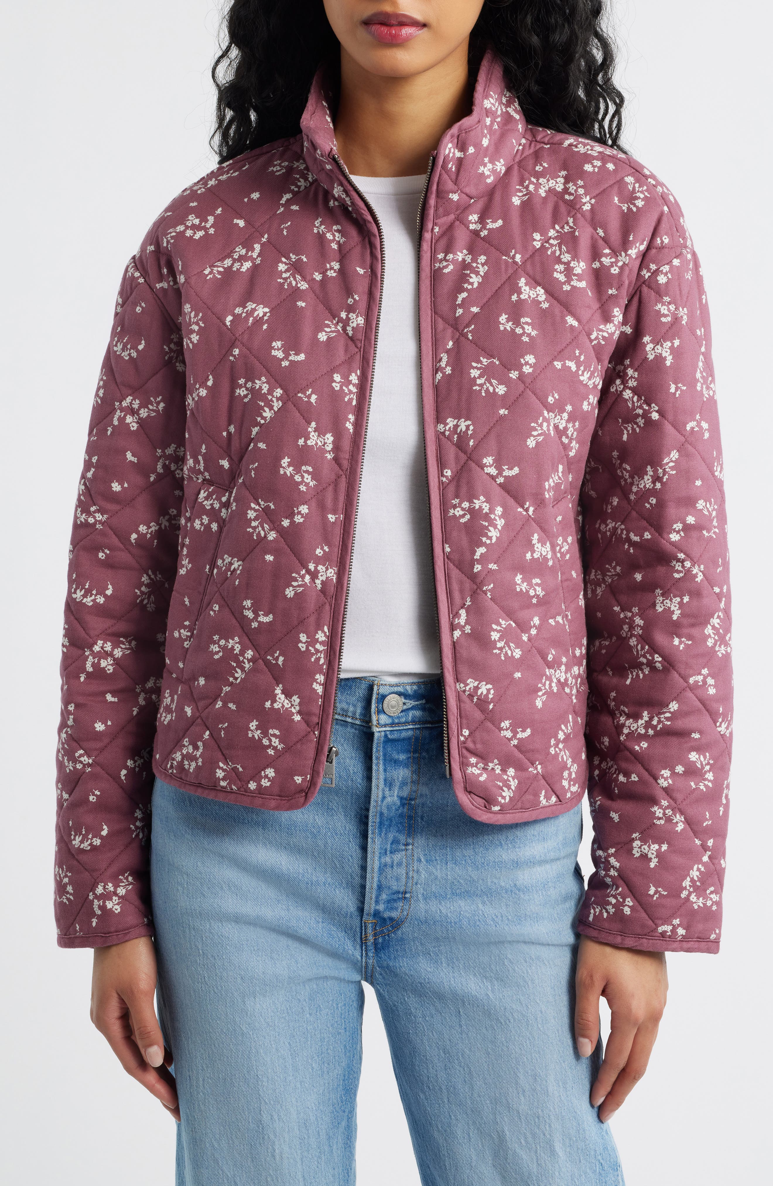 RED WHITE FLORAL