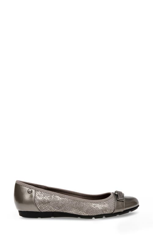 Anne Klein Akable Flat In Gray