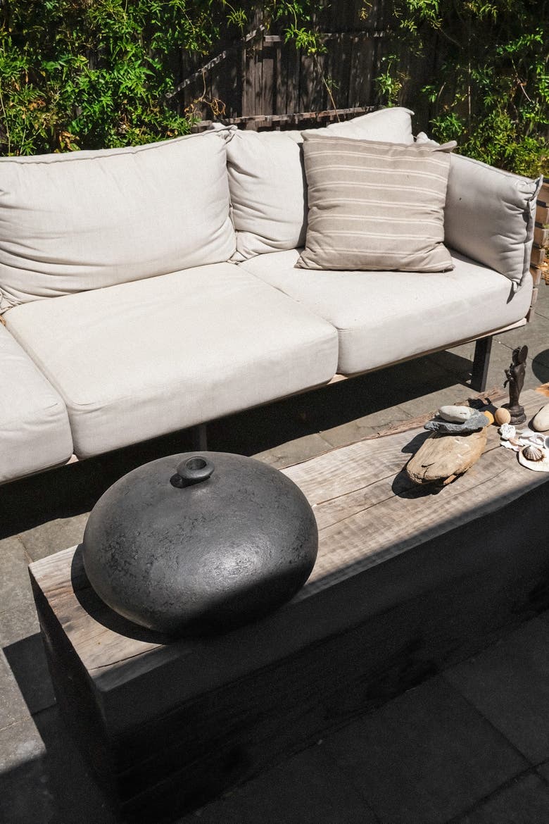 Rovi Vessel, Alternate, color, Black