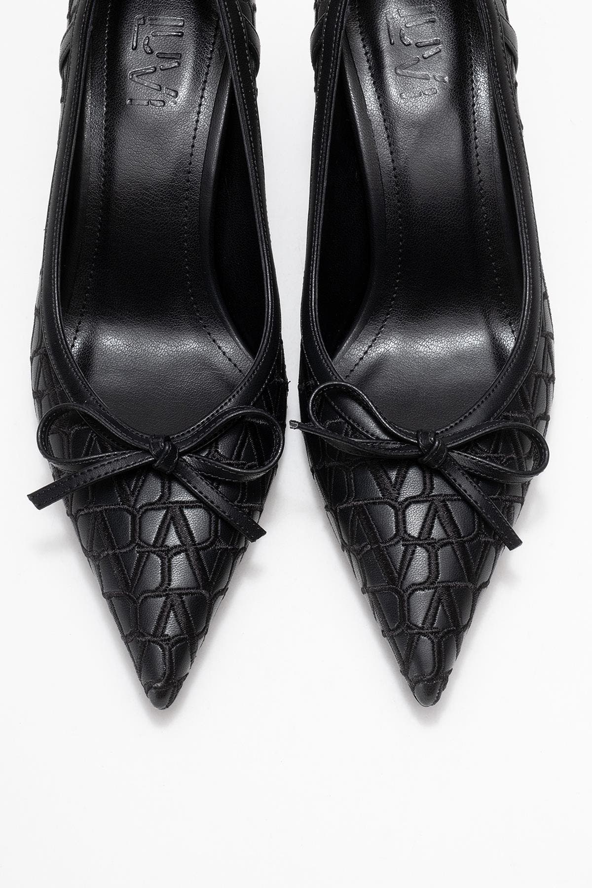 Prologue Shoes Camden Bow Pointed Toe Pump, Alternate, color, Black Pattern