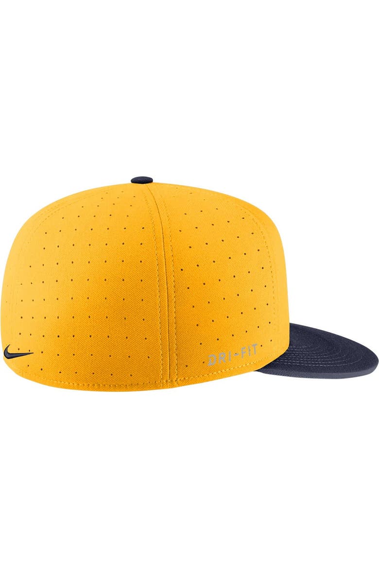 Men's Nike Gold West Virginia Mountaineers Aero True Baseball Performance Fitted Hat, Alternate, color, Gold