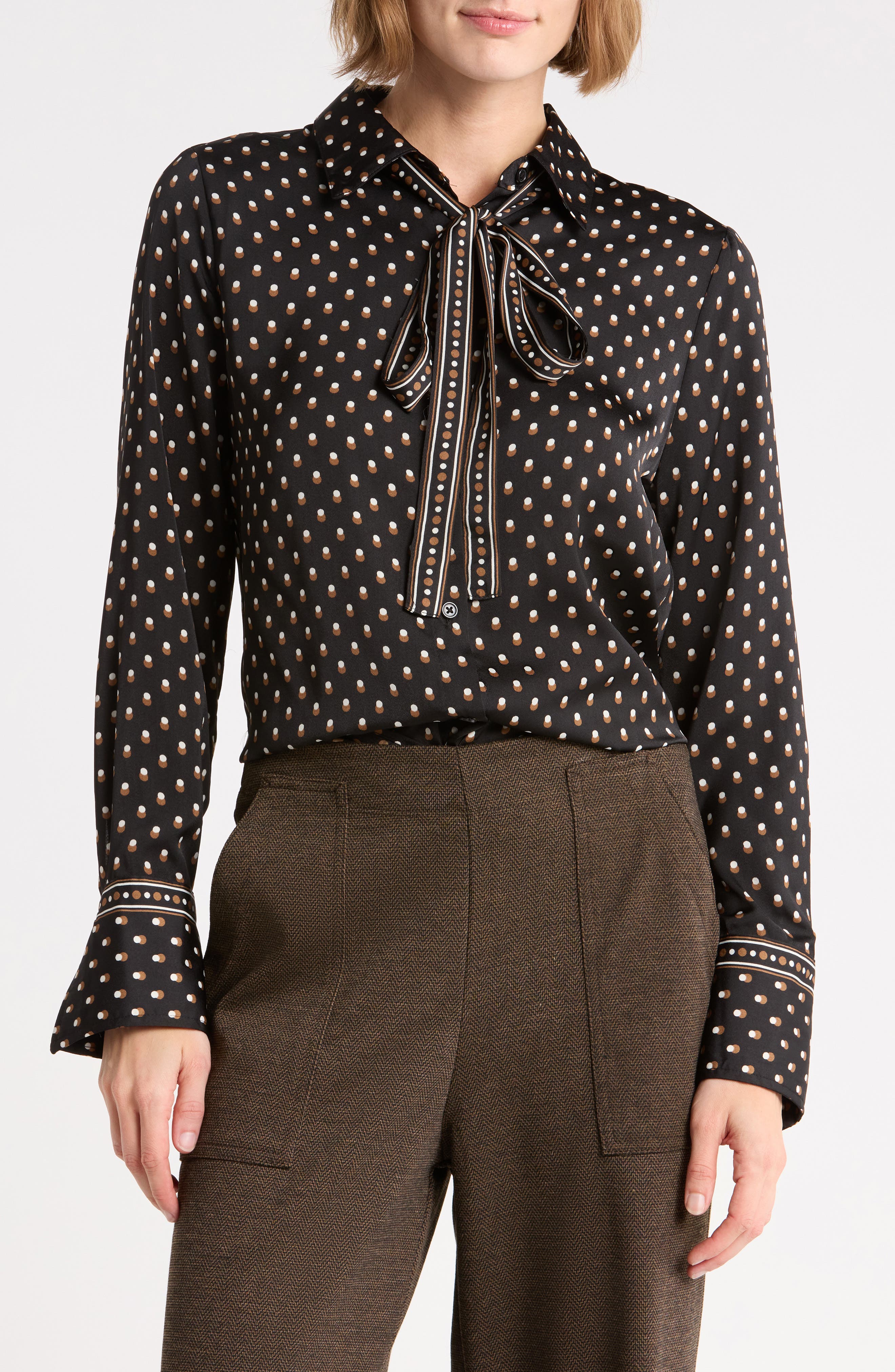 BLACK/ VICUNA SHADOW DOTS