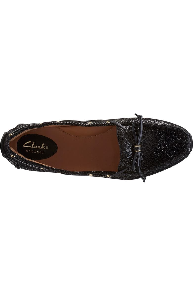 Clarks<sup>®</sup> 'Dunbar Groove' Loafer, Alternate, color,