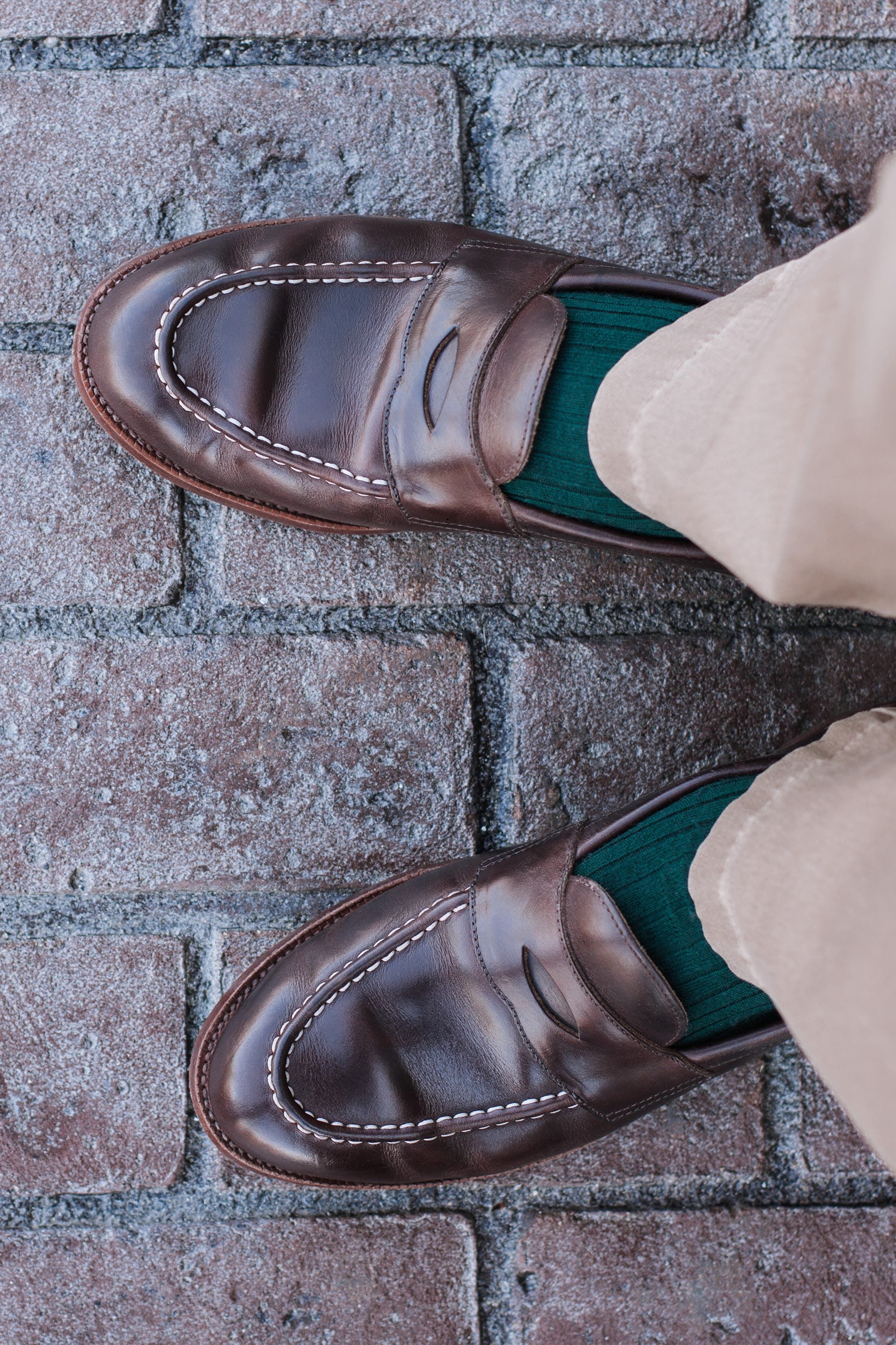 Traveler Penny Loafer, Alternate, color, Crimson Chromexcel