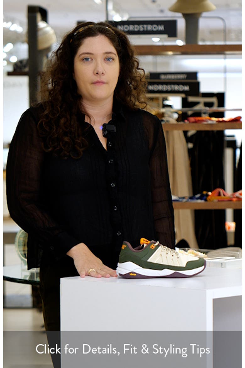 Court Sneaker video