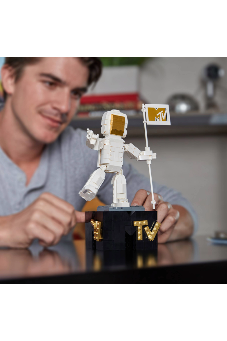 MTV Moon Person Building Set, Alternate, color, Yellow